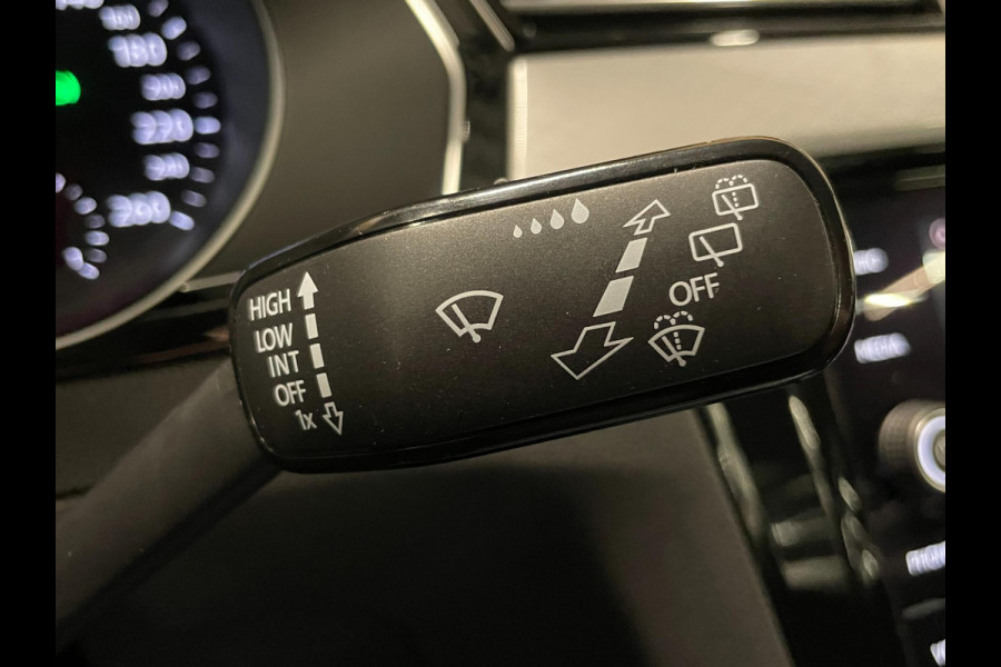 Volkswagen Passat Variant 1.4 TSI PHEV GTE Business|ACC|CARPLAY|CAMERA|CLIMATE+CRUISE|STOELVERW|ELEK.INTERIEUR|NAVIGA|LANE-ASSIST|