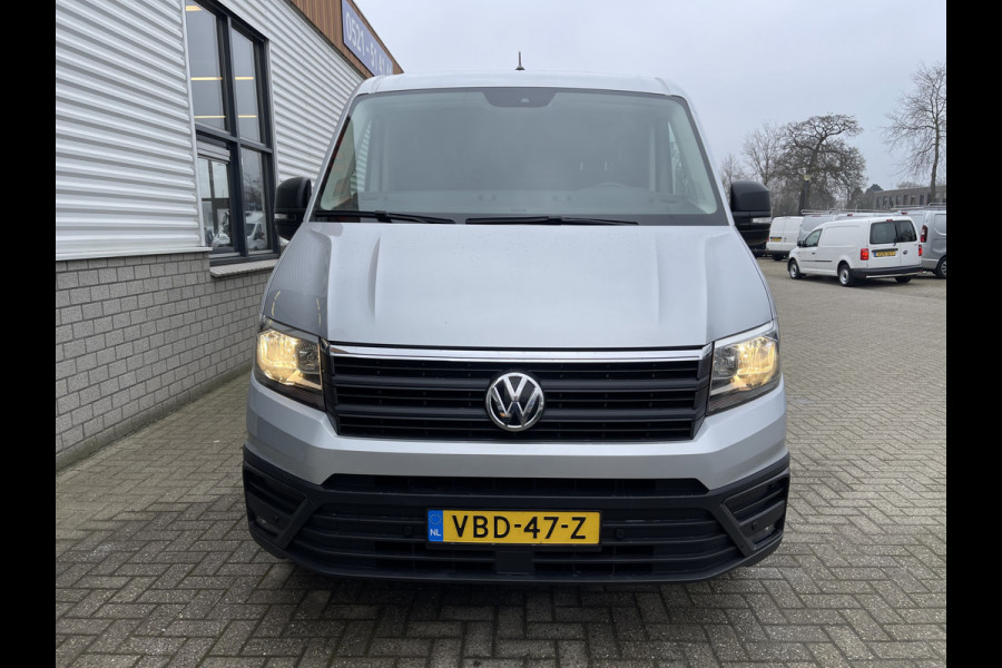 Volkswagen Crafter 30 2.0 TDI L3H2 Comfortline ( voorheen L2H1 ) / euro 6 / bpm vrij / lease vanaf € 358 / vaste prijs rijklaar € 21.950 ex btw / zilver metallic / airco / cruise / navi / pdc voor en achter