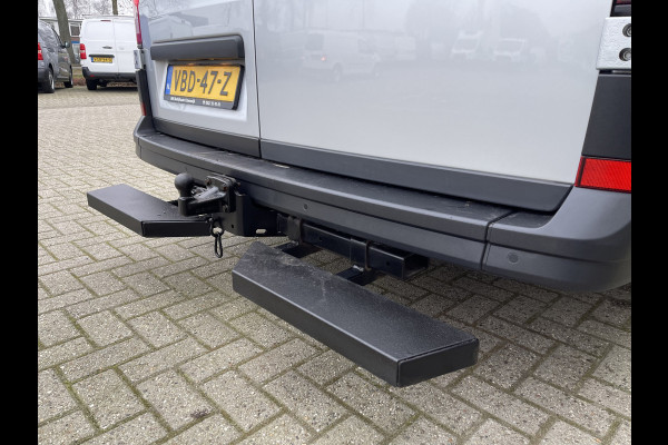 Volkswagen Crafter 30 2.0 TDI L3H2 Comfortline ( voorheen L2H1 ) / euro 6 / bpm vrij / lease vanaf € 358 / vaste prijs rijklaar € 21.950 ex btw / zilver metallic / airco / cruise / navi / pdc voor en achter