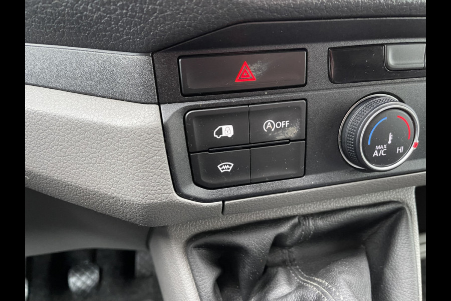 Volkswagen Crafter 30 2.0 TDI L3H2 Comfortline ( voorheen L2H1 ) / euro 6 / bpm vrij / lease vanaf € 358 / vaste prijs rijklaar € 21.950 ex btw / zilver metallic / airco / cruise / navi / pdc voor en achter