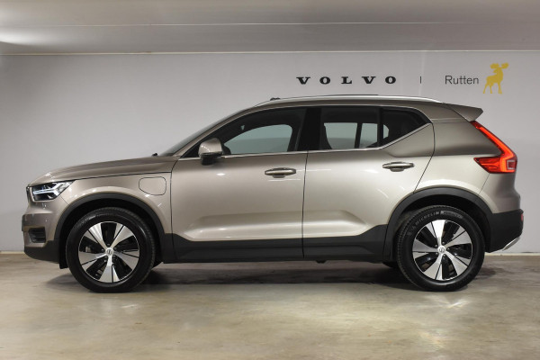 Volvo XC40 T4 211PK Automaat Recharge Inscription Expression / Navigatie / Elektrisch glazen panorama schuifdak / Cruise Control / Elektrische achterklep / Achteruitrijcamera /