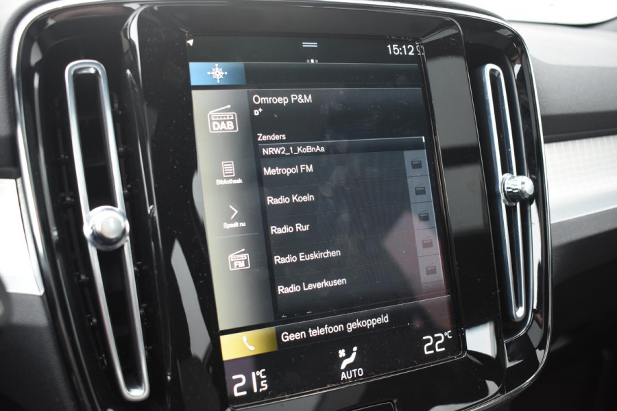 Volvo XC40 T4 211PK Automaat Recharge Inscription Expression / Navigatie / Elektrisch glazen panorama schuifdak / Cruise Control / Elektrische achterklep / Achteruitrijcamera /