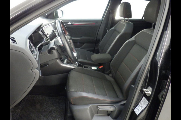 Volkswagen T-Roc 1.5 TSI Sport Business R | Full Options