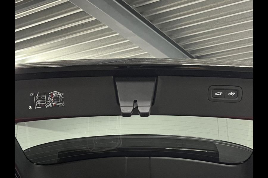Volvo XC90 2.0 T8 Plug-in hybrid AWD Ultra Dark Luchtvering | Bowers & Wilkins | Massage | Trekhaak | Adapt. Cruise | Stoelventilatie | 22" wielen | 360 camera | Head-up