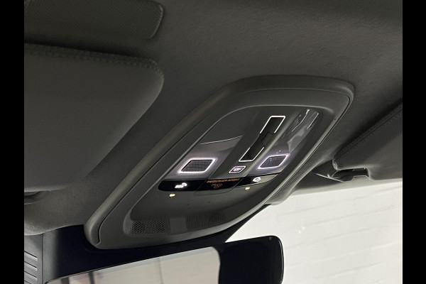Volvo XC90 2.0 T8 Plug-in hybrid AWD Ultra Dark Luchtvering | Bowers & Wilkins | Massage | Trekhaak | Adapt. Cruise | Stoelventilatie | 22" wielen | 360 camera | Head-up
