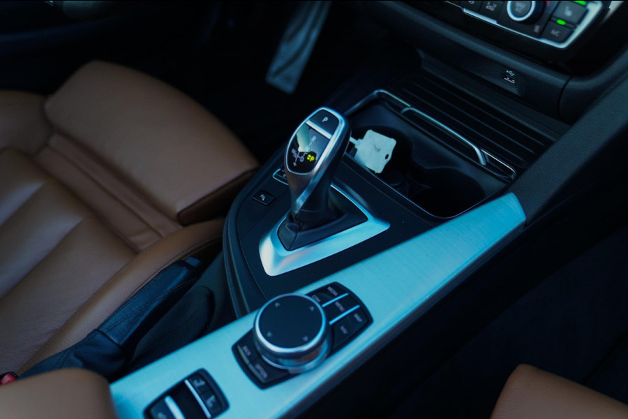 BMW 4 Serie Cabrio 440i High Executive | M-pakket | Cabrio | Nekverwarming | Harman/Kardon | Facelift iDrive LCI | Lane Assist |