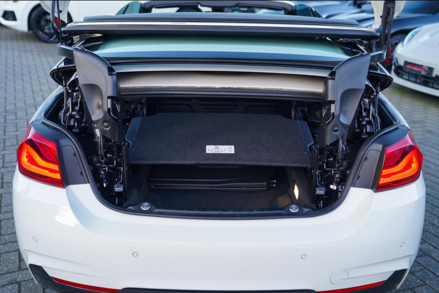 BMW 4 Serie Cabrio 440i High Executive | M-pakket | Cabrio | Nekverwarming | Harman/Kardon | Facelift iDrive LCI | Lane Assist |