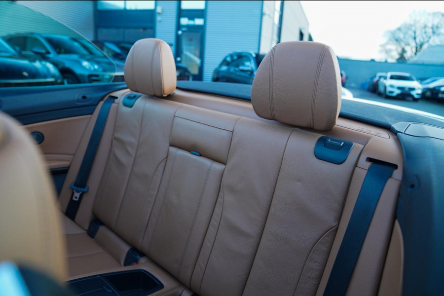 BMW 4 Serie Cabrio 440i High Executive | M-pakket | Cabrio | Nekverwarming | Harman/Kardon | Facelift iDrive LCI | Lane Assist |