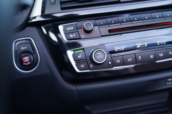 BMW 4 Serie Cabrio 440i High Executive | M-pakket | Cabrio | Nekverwarming | Harman/Kardon | Facelift iDrive LCI | Lane Assist |