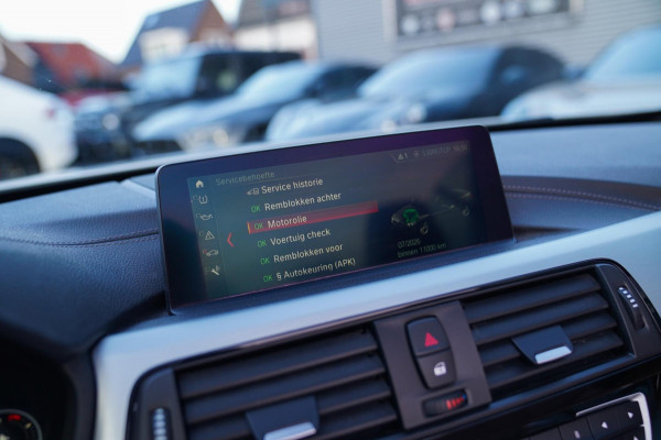 BMW 4 Serie Cabrio 440i High Executive | M-pakket | Cabrio | Nekverwarming | Harman/Kardon | Facelift iDrive LCI | Lane Assist |