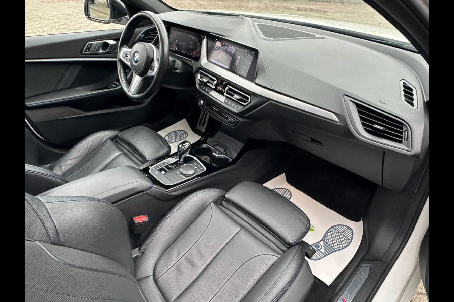 BMW 1-serie 118i High Executive Edition M-PAKKET l PANO l