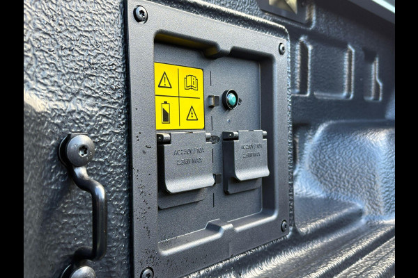 Ford Ranger 2.3 PHEV Stormtrak Double Cab 281pk | 5 persoons! | Technology Pack Plus Trailer | Cargo Area Management System | Power Rollertop | Prijs excl. BTW incl. BPM | laadkabel mode 3 16A