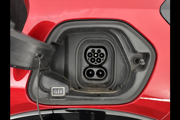 Peugeot e-208 EV GT Pack 50 kWh [ 3-Fase-11kW ] {SOH-88%] (INCL-BTW) *HEATPUMP | FULL-LED | DIGI-COCKPIT | BLINDSPOT | CAMERA | LEATHER-ALCANTARA | AMBIENTLIGHT | NAVI-FULLMAP | LANE-ASSIST | KEYLESS | DAB | CCS-FASTLOADER | HEATED-SPORTSEATS | PRIV