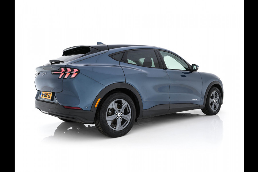 Ford Mustang Mach-E RWD 75 kWh (3-Fase-11 kW) {SOH-90%} (INCL-BTW) Aut.*LEATHER | FULL-LED | DAB | DIGI-COCKPIT | KEYLESS | NAVI-FULLMAP | CARPLAY | HEATED-COMFORTSEATS | TOPVIEW |  ADAPTIVE-CRUISE | PRIVACY-GLASS | 18'' ALU*