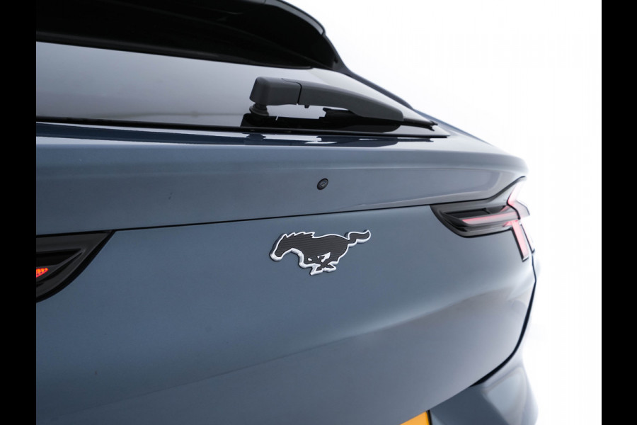 Ford Mustang Mach-E RWD 75 kWh (3-Fase-11 kW) {SOH-90%} (INCL-BTW) Aut.*LEATHER | FULL-LED | DAB | DIGI-COCKPIT | KEYLESS | NAVI-FULLMAP | CARPLAY | HEATED-COMFORTSEATS | TOPVIEW |  ADAPTIVE-CRUISE | PRIVACY-GLASS | 18'' ALU*