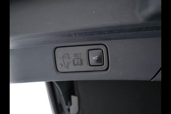 Ford Mustang Mach-E RWD 75 kWh (3-Fase-11 kW) {SOH-90%} (INCL-BTW) Aut.*LEATHER | FULL-LED | DAB | DIGI-COCKPIT | KEYLESS | NAVI-FULLMAP | CARPLAY | HEATED-COMFORTSEATS | TOPVIEW |  ADAPTIVE-CRUISE | PRIVACY-GLASS | 18'' ALU*