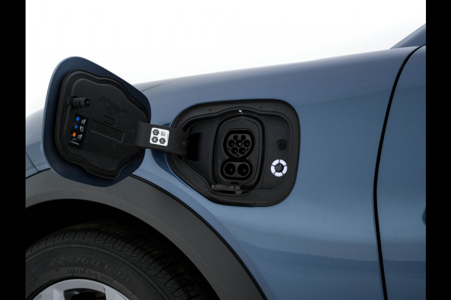 Ford Mustang Mach-E RWD 75 kWh (3-Fase-11 kW) {SOH-90%} (INCL-BTW) Aut.*LEATHER | FULL-LED | DAB | DIGI-COCKPIT | KEYLESS | NAVI-FULLMAP | CARPLAY | HEATED-COMFORTSEATS | TOPVIEW |  ADAPTIVE-CRUISE | PRIVACY-GLASS | 18'' ALU*