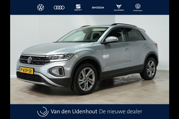 Volkswagen T-Roc 1.5 TSI 150pk DSG Life 75 Edition Navigatie via App Camera PDC Trekhaak Android/Carplay 169
