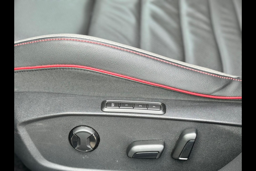 Volkswagen Golf 2.0 TSI GTI Pano/Memory/Matrix/Camera