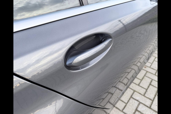 BMW 3 Serie Touring 318i Executive Edition | ACC | PDC | Half Leder | 17' LMV