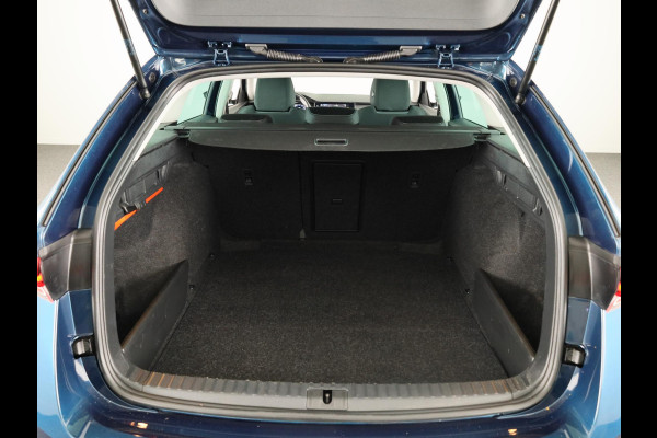 Škoda Octavia Combi 1.0 TSI Ambition 110 pk | Verlengde garantie | Navigatie | Parkeersensoren | LED koplampen |