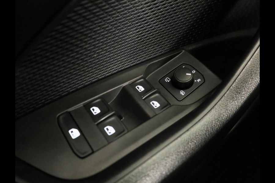 Škoda Octavia Combi 1.0 TSI Ambition 110 pk | Verlengde garantie | Navigatie | Parkeersensoren | LED koplampen |