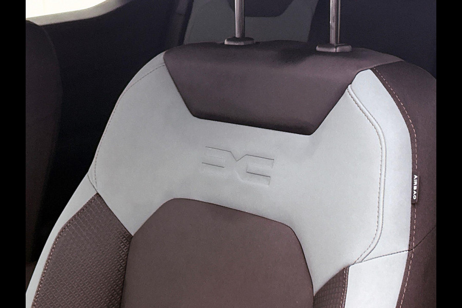 Dacia Duster 1.6 Hybrid 140 Extreme 360-CAMERA | CARPLAY | WINTER-PACK