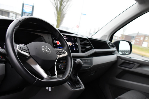 Volkswagen Transporter 2.0 TDI L2H1 30 ABT Bulli Edition Camera, Cruise, Carplay, LED, Stoelverwarming, Standkachel, Multimedia, Sensoren, Uniek!