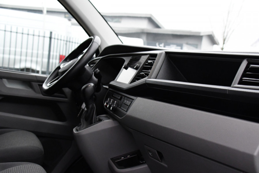 Volkswagen Transporter 2.0 TDI L2H1 30 ABT Bulli Edition Camera, Cruise, Carplay, LED, Stoelverwarming, Standkachel, Multimedia, Sensoren, Uniek!
