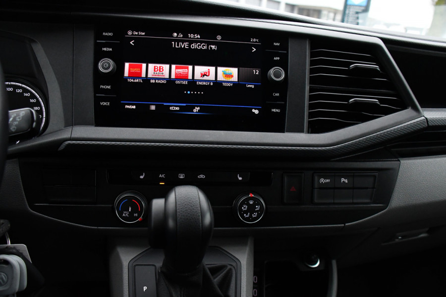 Volkswagen Transporter 2.0 TDI L2H1 30 ABT Bulli Edition Camera, Cruise, Carplay, LED, Stoelverwarming, Standkachel, Multimedia, Sensoren, Uniek!