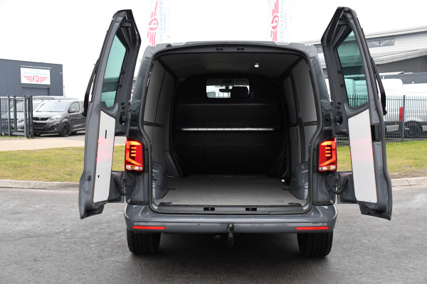 Volkswagen Transporter 2.0 TDI L2H1 30 ABT Bulli Edition Camera, Cruise, Carplay, LED, Stoelverwarming, Standkachel, Multimedia, Sensoren, Uniek!