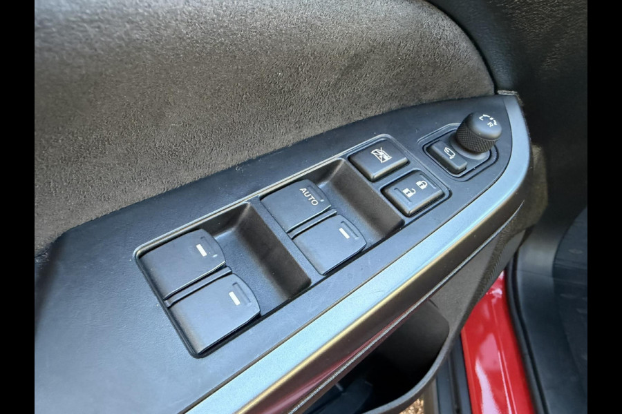 Suzuki Vitara 1.5 Hybrid Automaat Full led Panorama Camera Pdc Carplay Navi Allseason