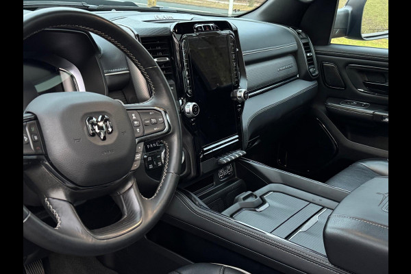 Dodge Ram 5.7 V8 HEMI 4x4 Limited Night WB Demo