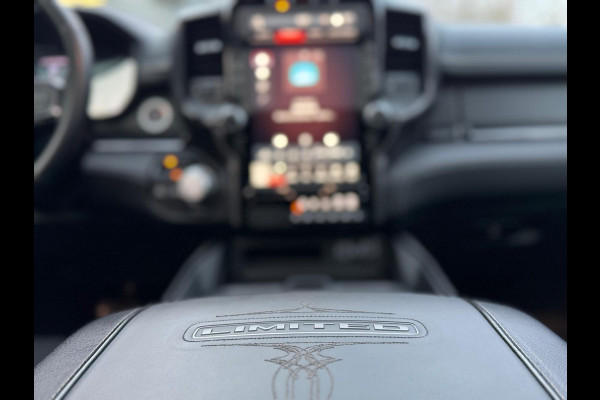 Dodge Ram 5.7 V8 HEMI 4x4 Limited Night WB Demo