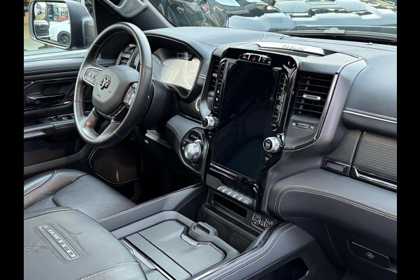 Dodge Ram 5.7 V8 HEMI 4x4 Limited Night WB Demo