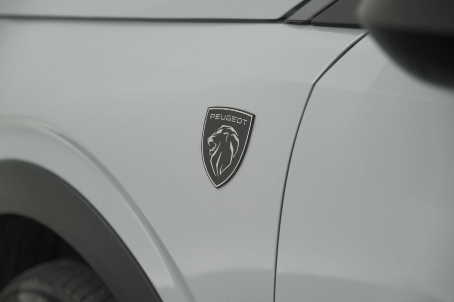 Peugeot 3008 1.2 Hybrid 136 GT | 360 Camera | Adaptieve Cruise Control | Elektronische Kofferklep