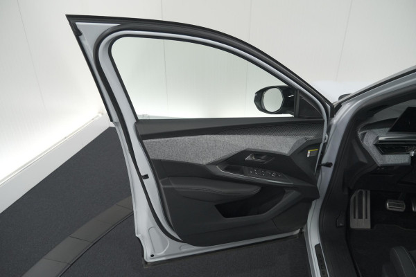 Peugeot 3008 1.2 Hybrid 136 GT | 360 Camera | Adaptieve Cruise Control | Elektronische Kofferklep