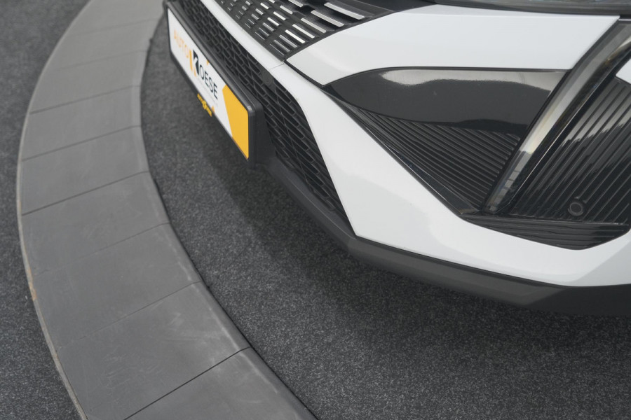 Peugeot 408 Hybrid 136 e-DCS6 Allure