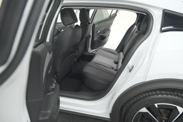 Peugeot 408 Hybrid 136 e-DCS6 Allure