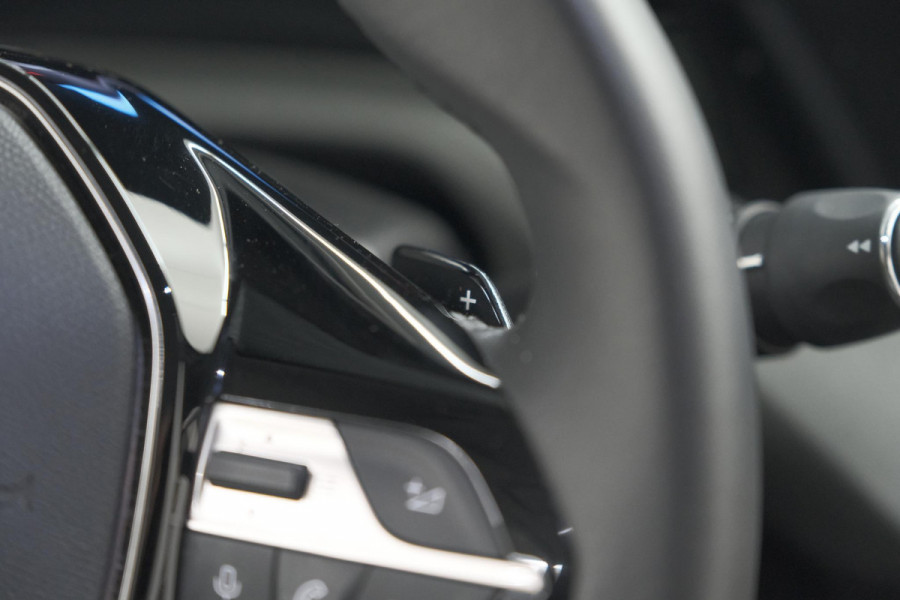 Peugeot 408 Hybrid 136 e-DCS6 Allure