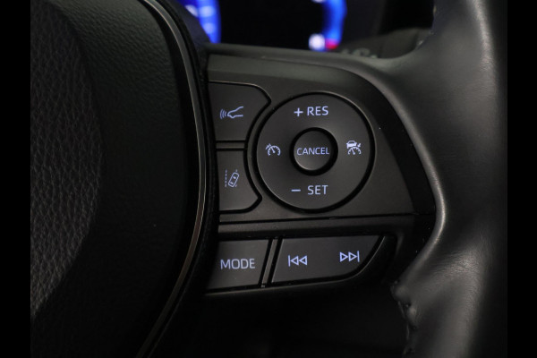 Toyota Corolla 1.8 Hybrid Dynamic Bi-Tone | 1e eigenaar | Dealer onderhouden | Apple Carplay & AndroidAUTO | Stoelverwarming |