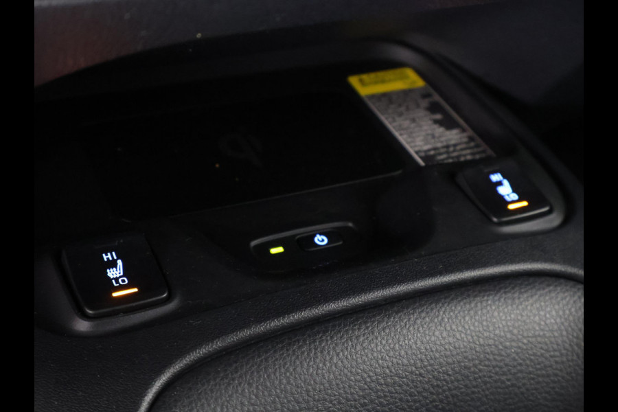 Toyota Corolla 1.8 Hybrid Dynamic Bi-Tone | 1e eigenaar | Dealer onderhouden | Apple Carplay & AndroidAUTO | Stoelverwarming |