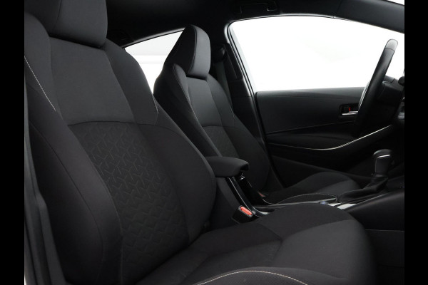 Toyota Corolla 1.8 Hybrid Dynamic Bi-Tone | 1e eigenaar | Dealer onderhouden | Apple Carplay & AndroidAUTO | Stoelverwarming |