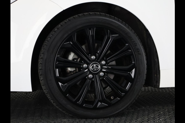 Toyota Corolla 1.8 Hybrid Dynamic Bi-Tone | 1e eigenaar | Dealer onderhouden | Apple Carplay & AndroidAUTO | Stoelverwarming |