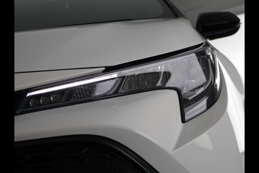 Toyota Corolla 1.8 Hybrid Dynamic Bi-Tone | 1e eigenaar | Dealer onderhouden | Apple Carplay & AndroidAUTO | Stoelverwarming |