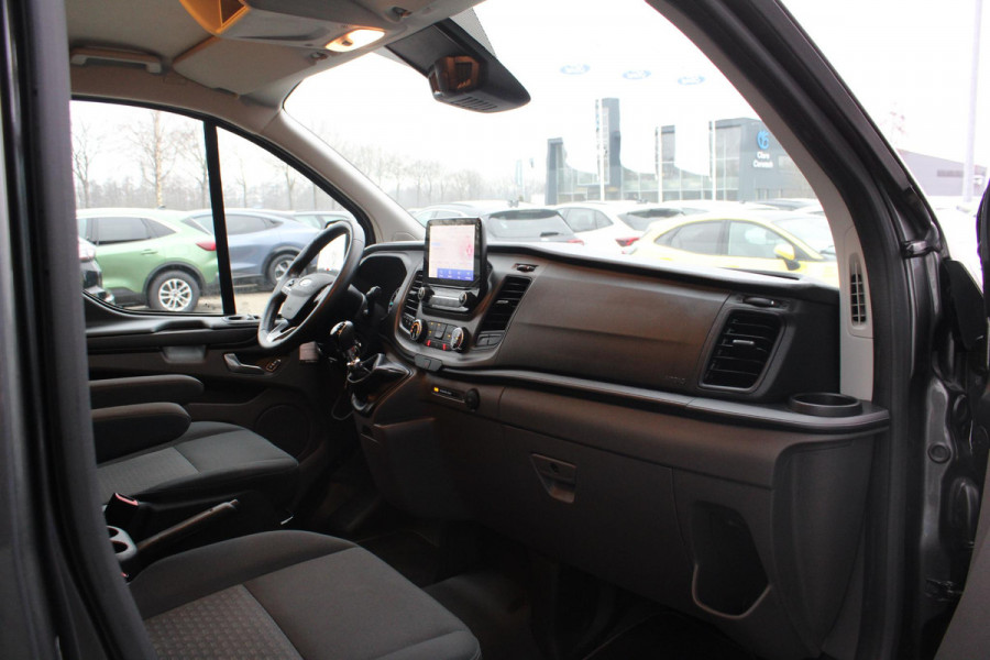 Ford Transit Custom 2.0 TDCI L1H1 Trend Dubbele Cabine | Trekhaak | Stoel + Stuurverwarming | Camera | Cruise Control | Carplay |