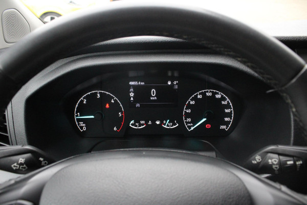 Ford Transit Custom 2.0 TDCI L1H1 Trend Dubbele Cabine | Trekhaak | Stoel + Stuurverwarming | Camera | Cruise Control | Carplay |