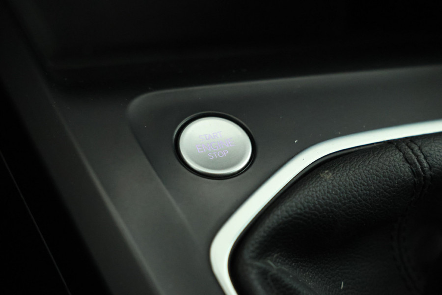 Volkswagen Golf Variant 1.0 TSI Life Apple carplay, navigatie, Climate,