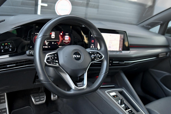 Volkswagen Golf 2.0 GTD. Pano, Leder, Koeling, Memory, HUD, Camera, H/K, Dodeh, ACC, Stuurvw, IQ Light, CarPlay!