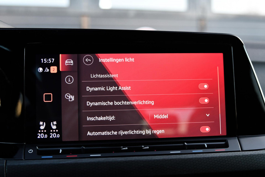 Volkswagen Golf 2.0 GTD. Pano, Leder, Koeling, Memory, HUD, Camera, H/K, Dodeh, ACC, Stuurvw, IQ Light, CarPlay!